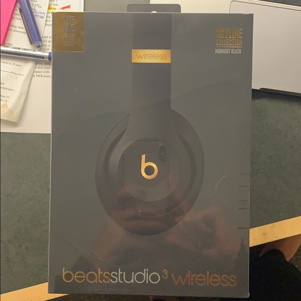 Wireless headphones